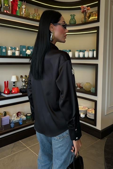 Satin Shirt With Collar And Pocket Pearls - Black