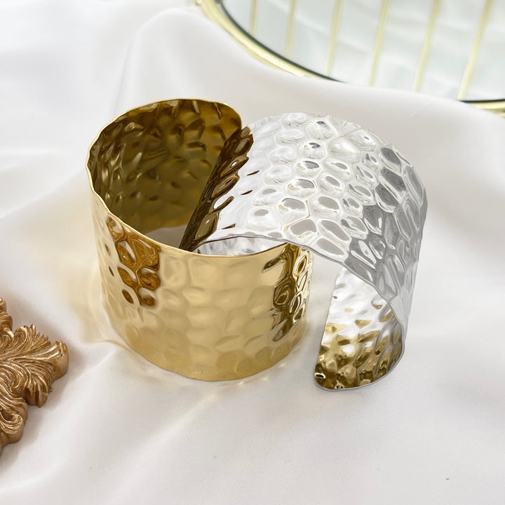 Steel bracelet