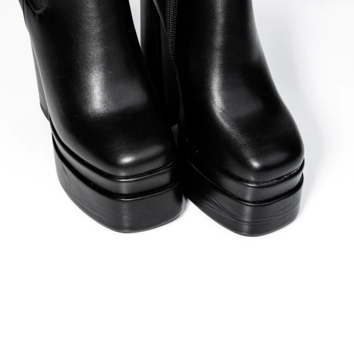 https://yoncy.bg/image/catalog/боти23/Untitled design (33).png-2