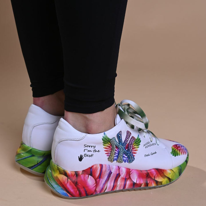 https://yoncy.bg/image/catalog/Website_Banners/summer23shoes/Untitled design - 2023-04-16T01-4
