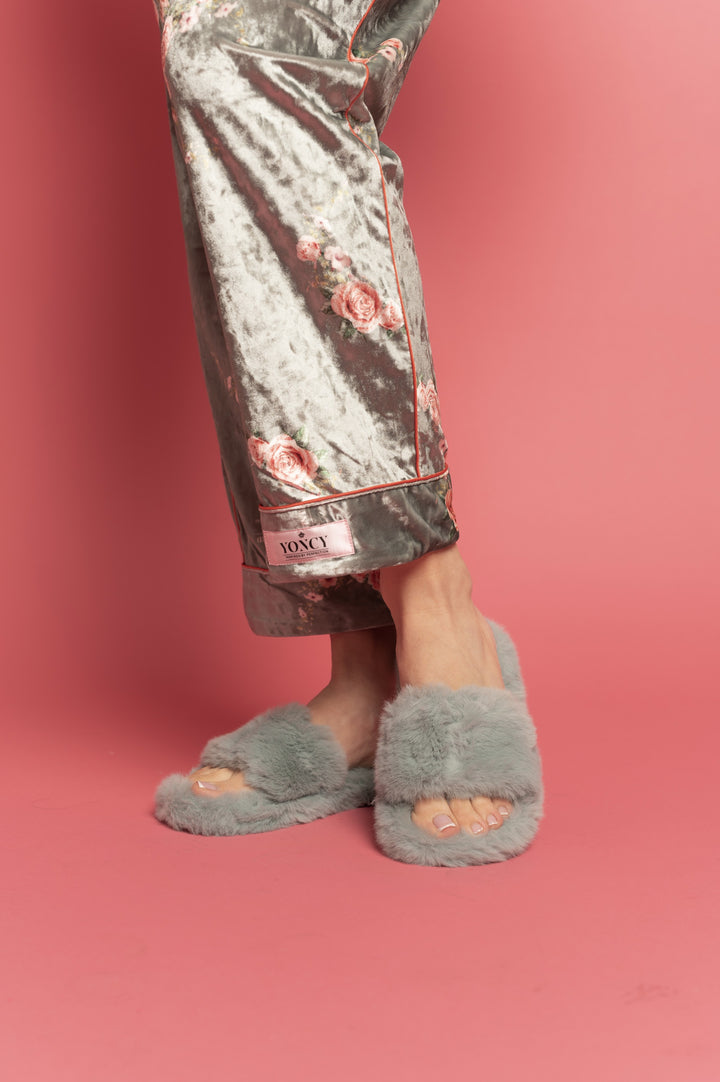 https://yoncy.bg/image/catalog/Yoncy_models_images/SS2022/211010210001000/image00002(3).jpeg-2