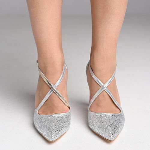 https://yoncy.bg/image/catalog/Yoncy_models_images/SS2022/official-heels/1.jpg-3
