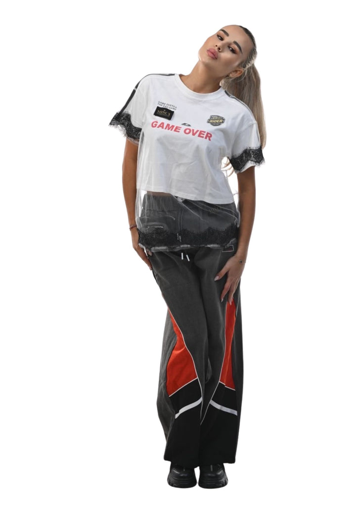 Modern wide-leg flared jeans