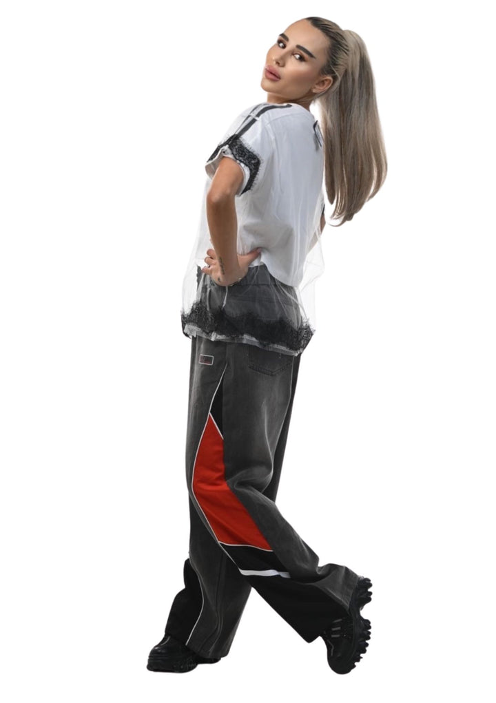 Modern wide-leg flared jeans