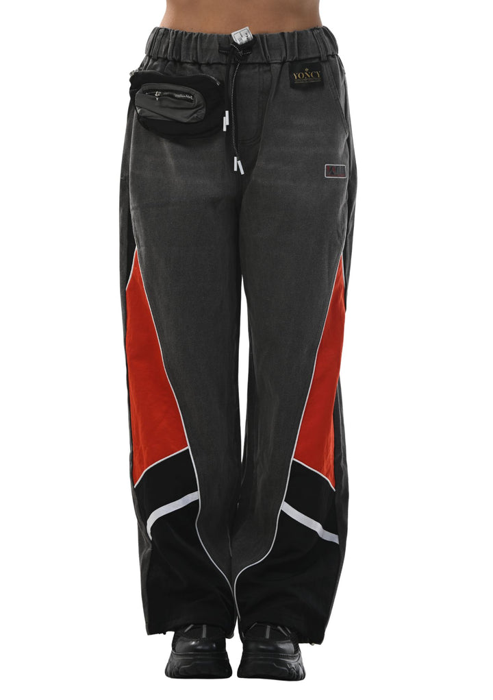 Modern wide-leg flared jeans