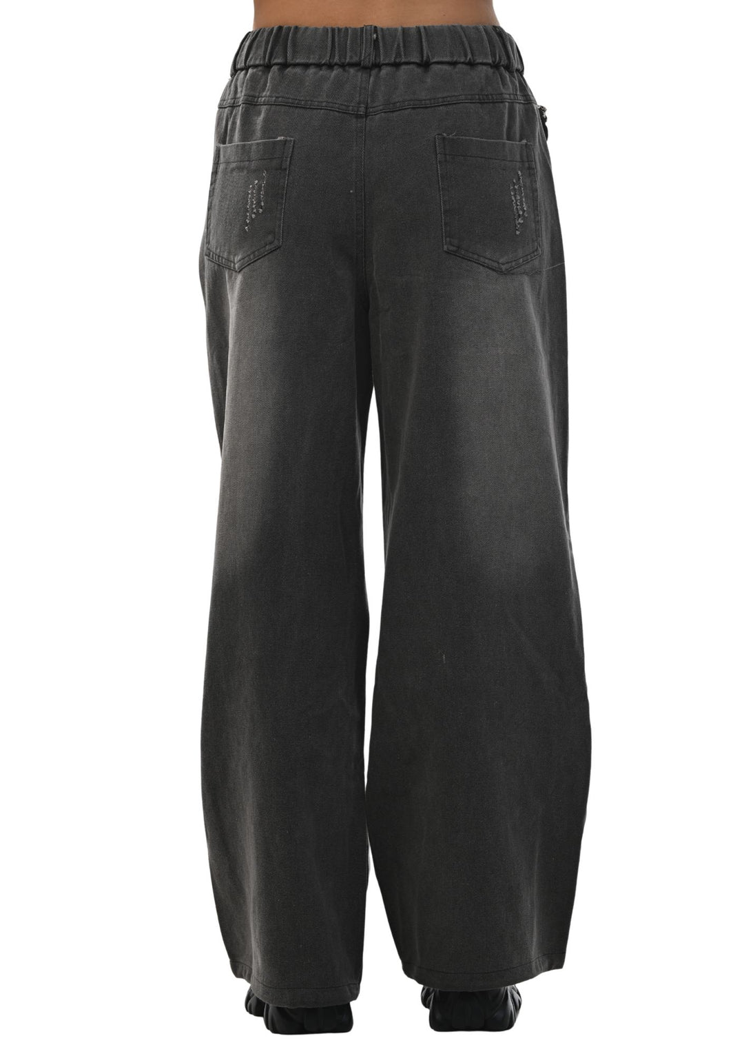 Modern wide-leg flared jeans