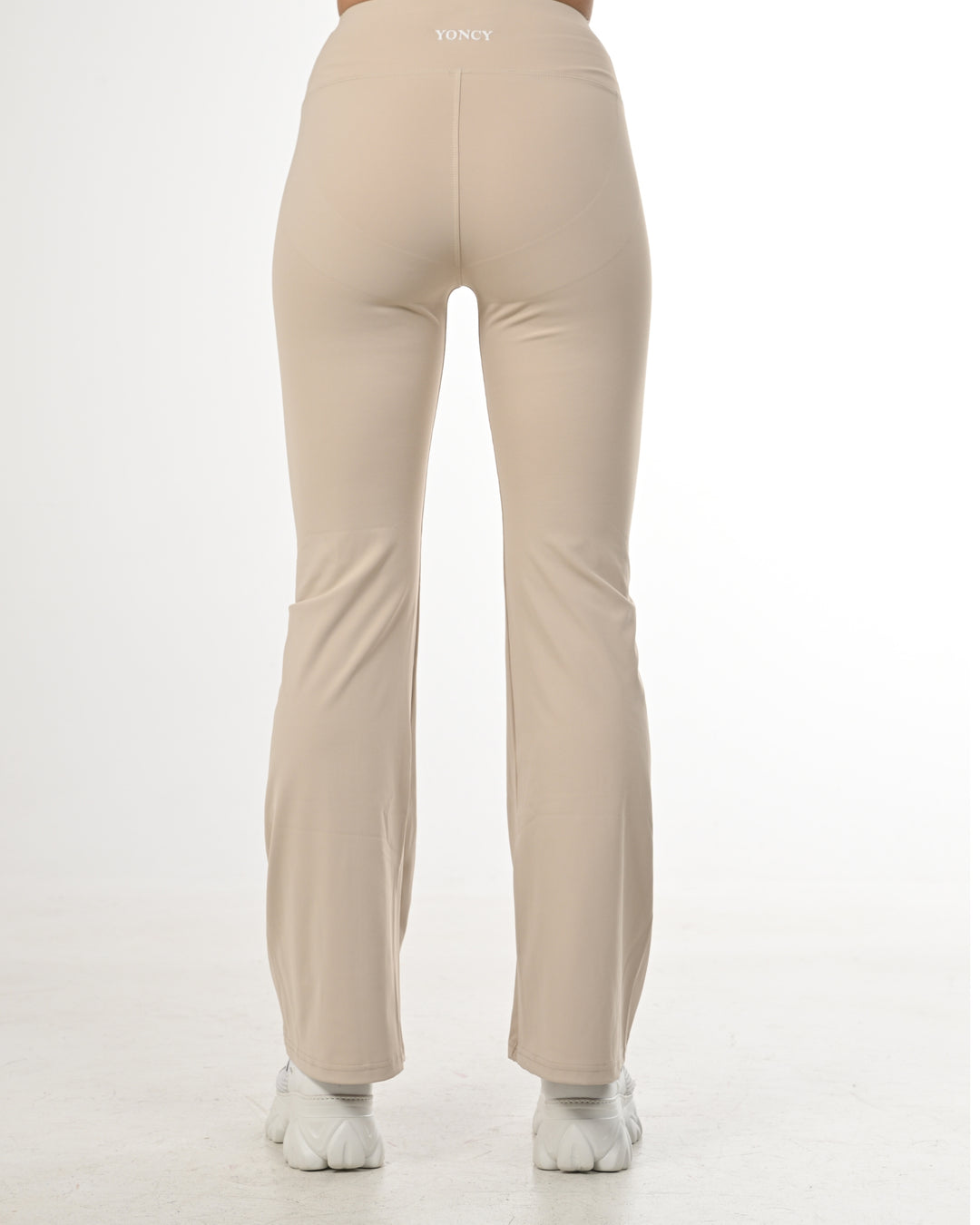 Yoncy Essential Active Set IN BEIGE