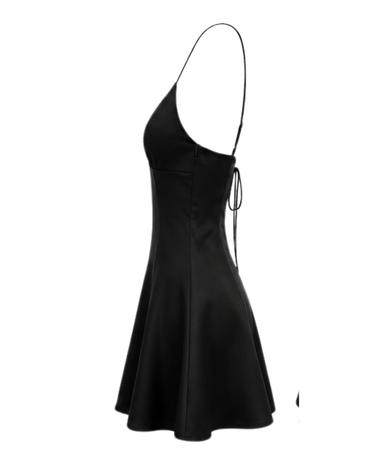 Scarlett Noir