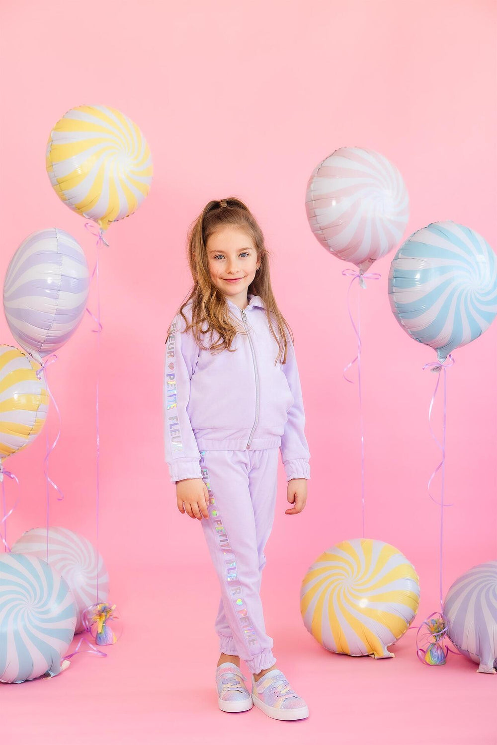 Спортен комплект в лилаво за момиче-1