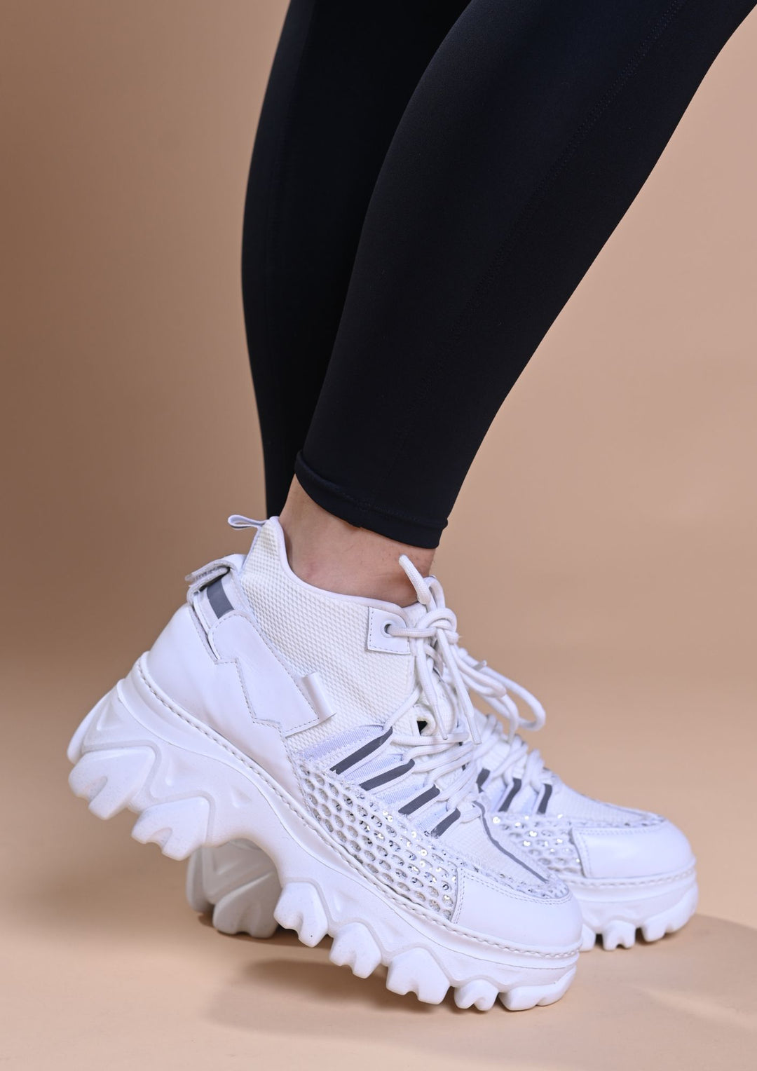 https://yoncy.bg/image/catalog/BONBON MODEL/Untitled design - 2023-05-05T181516.137.jpg-4