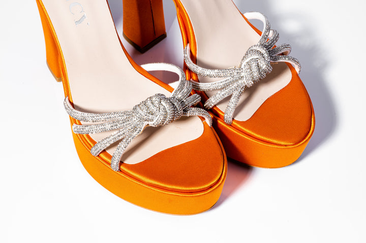 https://yoncy.bg/image/catalog/Website_Banners/summer23shoes/sandal spriz/Untitled design - 2023-07-18T150044.698.jpg-1